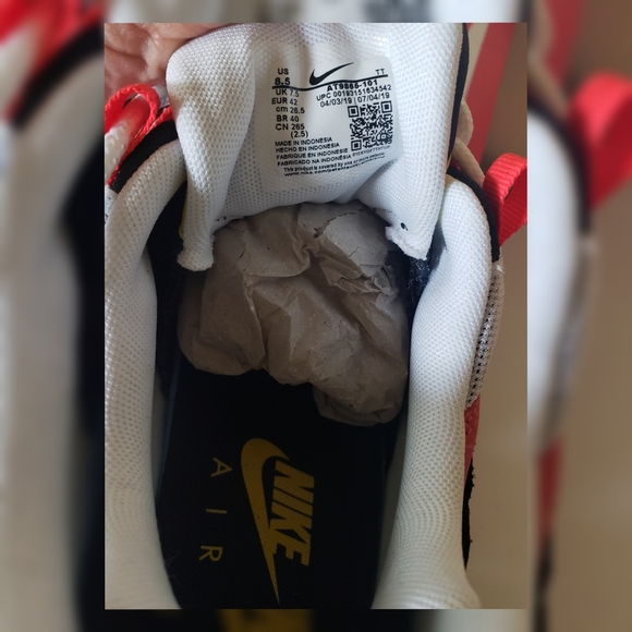 MEN'S NIKE AIR MAX 95 ESSENTIAL SNEAKERS - Picture 7 of 8